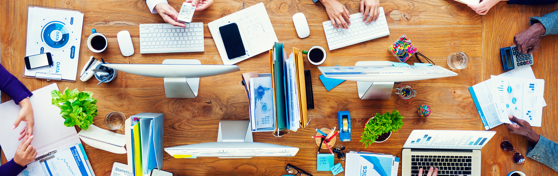 Cloud Computing with a Community CRM Cloud Computing with a Community CRM